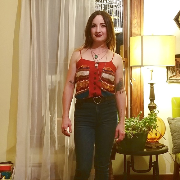 π§‘ XOXO Sweater Tank Top π§‘ - Picture 3 of 5